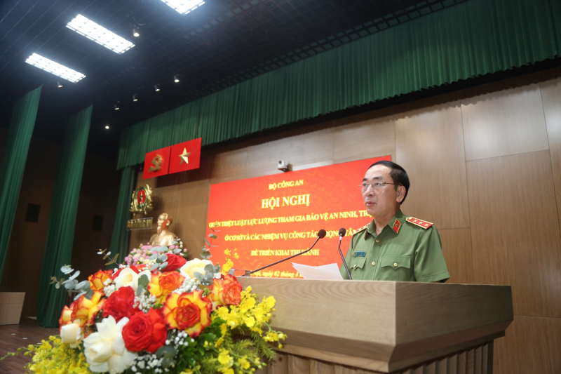 Thứ trưởng Trần Quốc Tỏ phát biểu khai mạc Hội nghị. 
